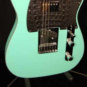 Fender Custom Shop 52 HS Telecaster Relic in Faded Surf