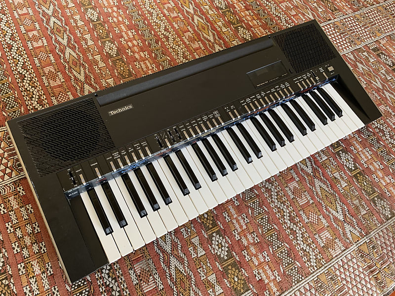 Vintage Technics SX K200 keyboard 1982 Casio Casiotone Leonard Cohen Yamaha  PSR