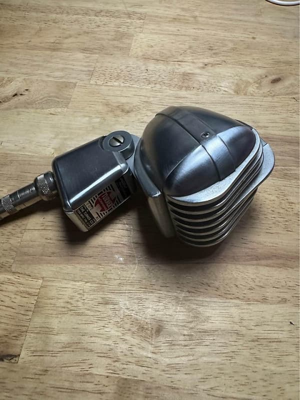 Turner Crystal Microphone Model 33X image 1
