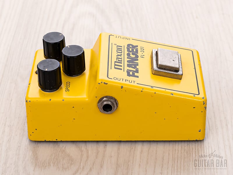 VINTAGE MAXON FL-301 FLANGER ELECTRIC GUITAR EFFECT PEDAL