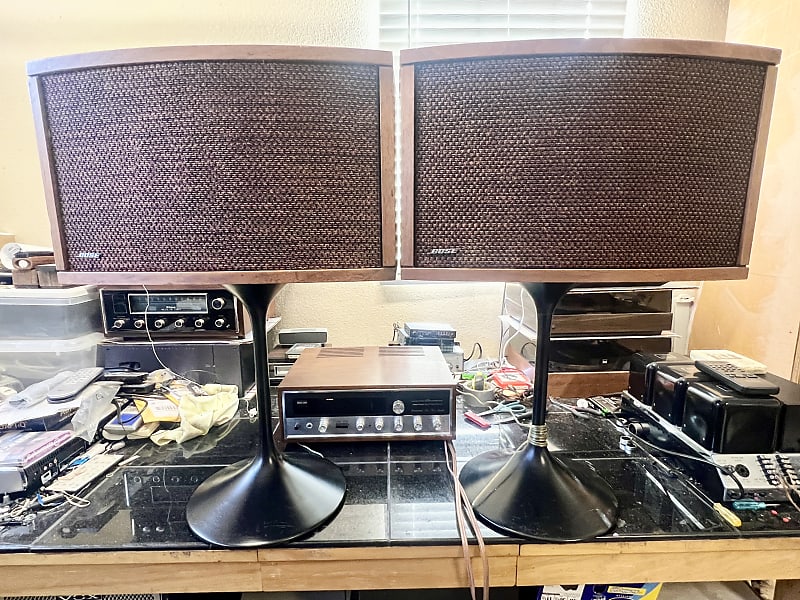 Vintage Bose 901 Series III Direct Reflecting Speakers w/ Tulip Stands; Tested See Video  			