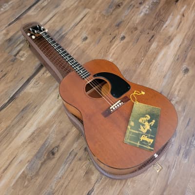 Session king deals tenor guitar