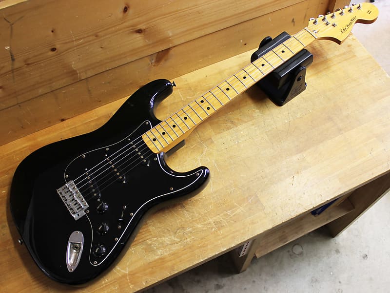 【値下】Tokai Stratocaster Custom Edition Tokai Custom Edition Stratocaster Large Head Black | Reverb