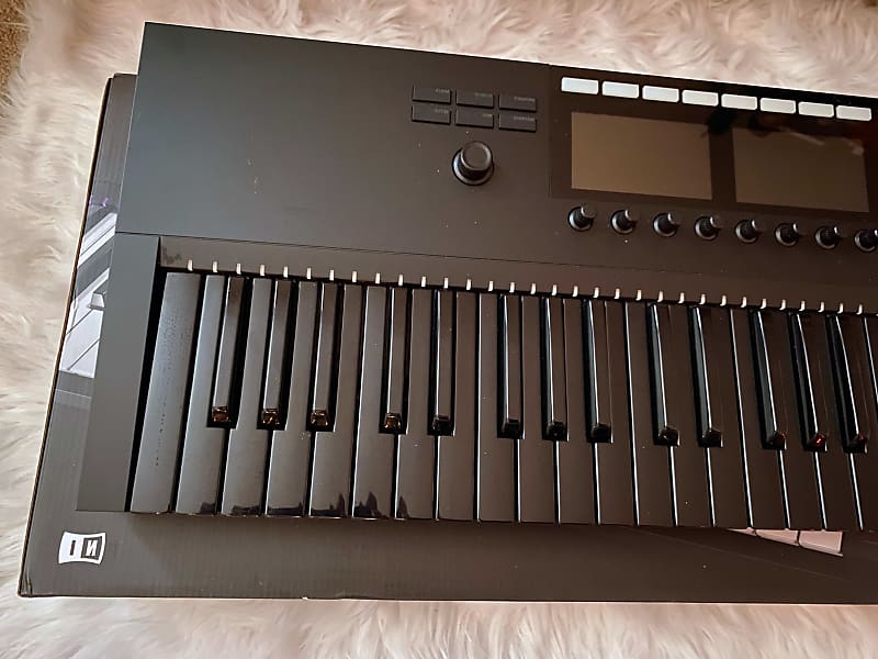 Komplete Kontrol S49 Mk2 - Limited Edition Black | Reverb