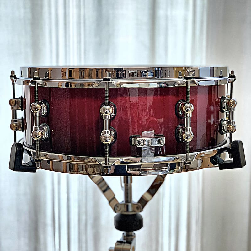 Pearl Masters Premium Legend 14x5,5 Maple snare