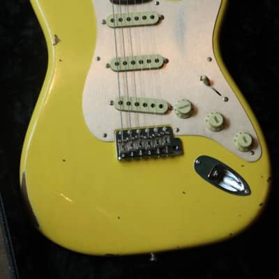 Fender Custom Shop'60 Roasted Stratocaster Relic 2021 Graffiti Yellow image 1