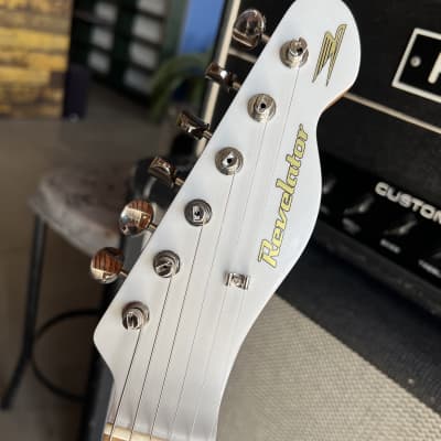 Revelator Guitars - Retrosonic Deluxe - Olympic White & Foam Green image 4