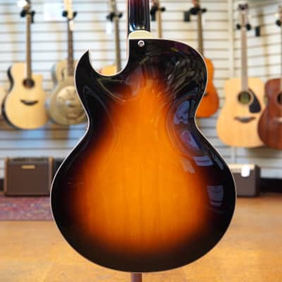 Eastman AR372CE-SB Archtop Electric Guitar Sunburst w/Kent Armstrong Pickups, Hard Case image 3