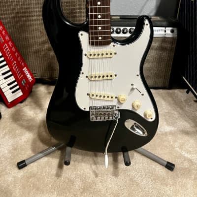 Fender Squier Stratocaster ST-362 1984 w/ Hwy 1 Pickups & Trem Made In Japan MIJ image 2