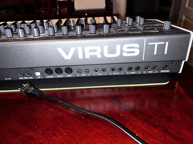 Access Virus Ti2 Desktop TI2 Desktop Digital Synthesizer