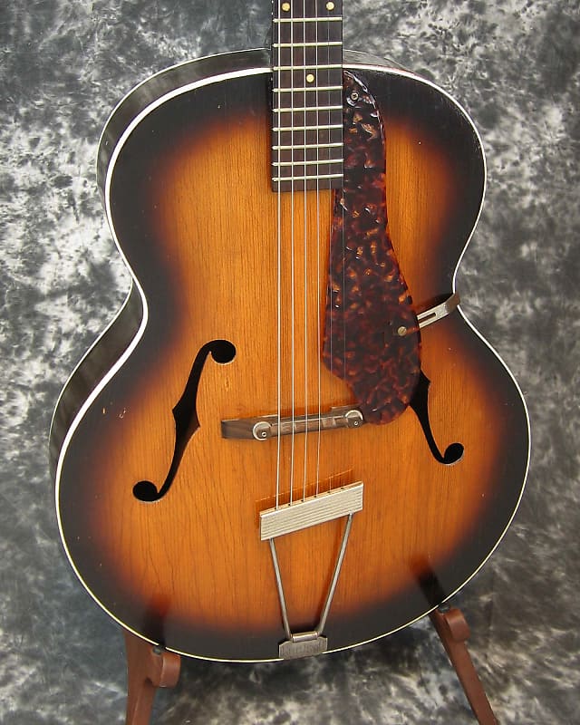 GRETSCH New Yorker アーチトップギター 81hBY1OHP2L._UF350,350_QL50_.jpg