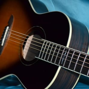 Alvarez AP710SB Artist Series Acoustic Parlor Reverb