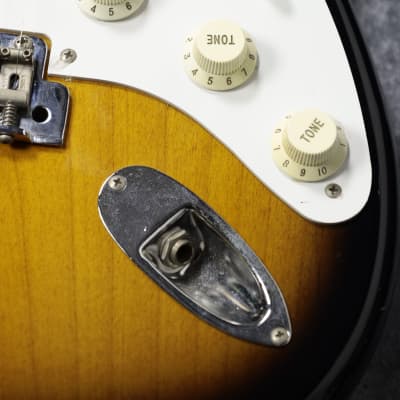 Fender Japan ST57-70 TX （2004～06's） -２ToneSunburst- 【Made In