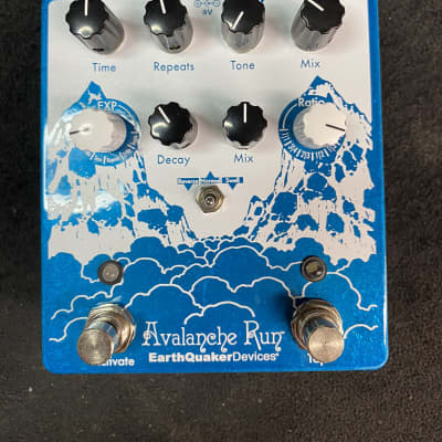 EarthQuaker Devices Avalanche Run Stereo Reverb & Delay with Tap Tempo V2 2018 - Present Blue Sparkle / White Print image 2