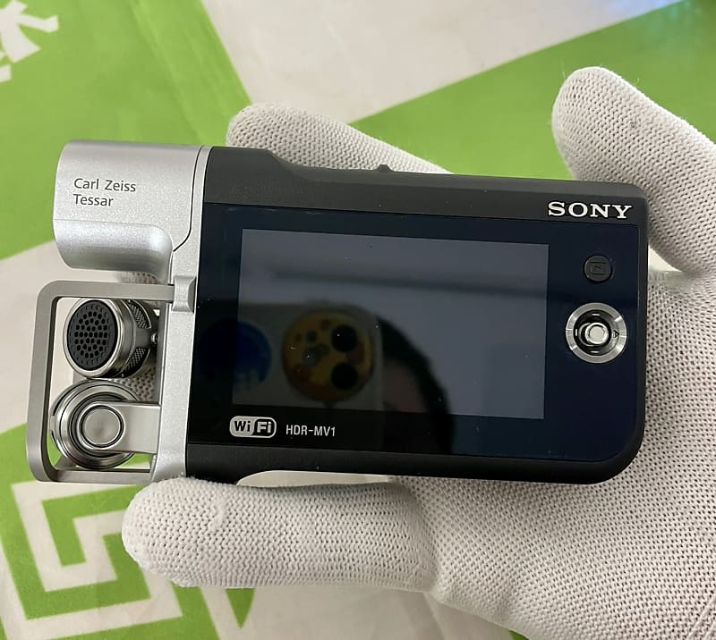 SONY HDR-MV1 Music video recorder, like new condition, Micro SD  cards-compatible Sony HDR-MV1 Music