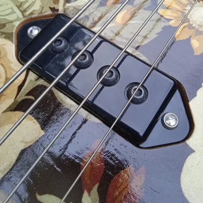 Fashion Victim By J Douglas. 30" Scale With Hand-wound Pickup. image 8