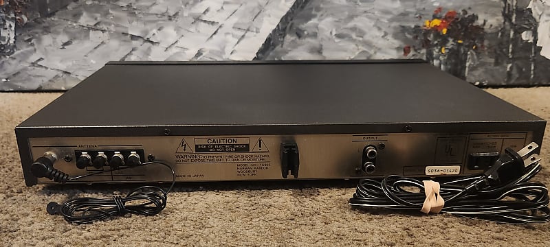 Harman Kardon TU905 Linear Phase Stereo top FM/AM Tuner