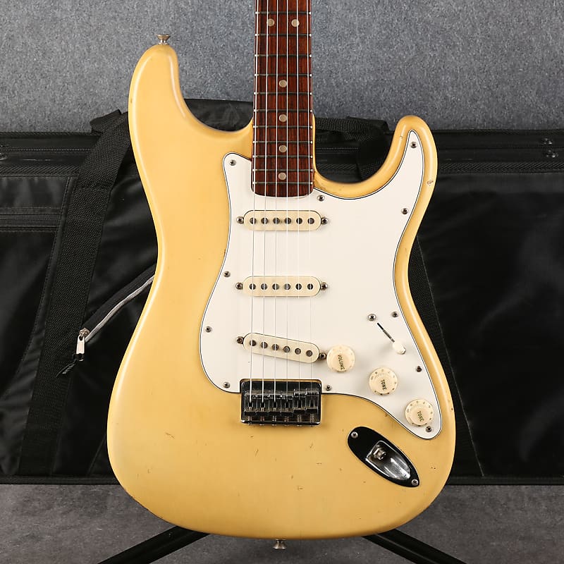 Fender 1974 Stratocaster Hardtail - Olympic White - Case - | Reverb UK