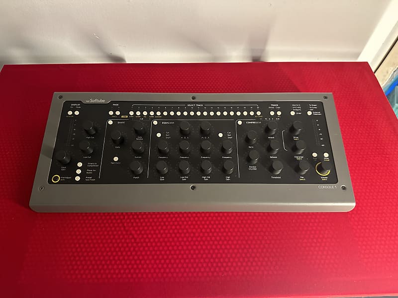 Softube Console 1 MKII DAW/Channel Strip Controller + British/American/Weiss/Chandler/9000 image 1