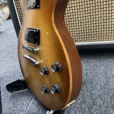 Gibson Les Paul Tribute 2019 - Present - Satin Honeyburst image 2