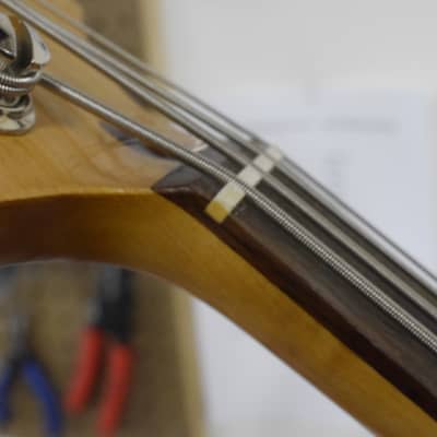 Squier Classic Vibe '60s Jazz Bass 2019 - Present - 3-Color Sunburst image 8