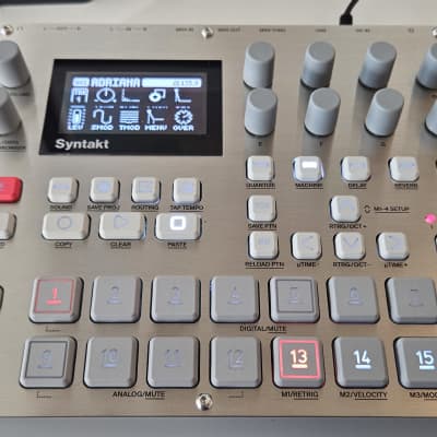 B-Stock - Elektron Syntakt E25 Edition - 12 Track Drum Computer & Synthesizer with WARRANTY - Stainless Steel