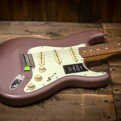 Fender Vintera '60s Stratocaster Modified, Pau Ferro Fingerboard,  Burgundy Mist Metallic image 8