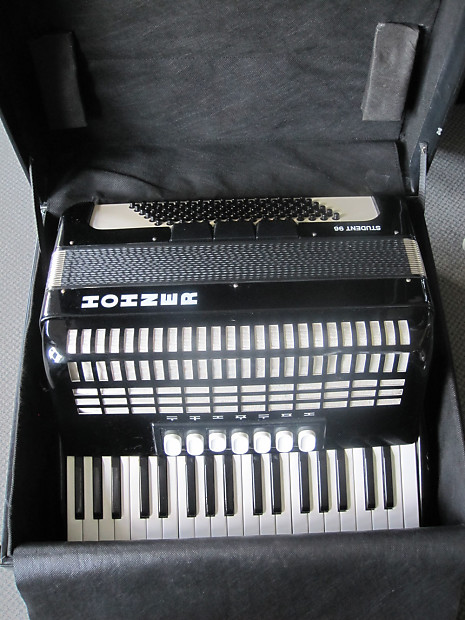 Hohner Student 96 1990 black | Reverb