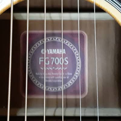 Yamaha FG700S Acoustic Folk Guitar | Reverb