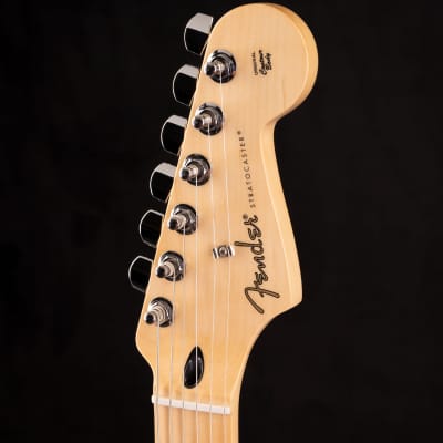 Fender Player Stratocaster HSS 3-Color Sunburst 933 image 2