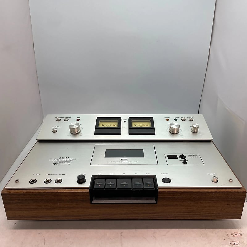 AKAI GXC-301D Top-Loading Cassette Player FOR PARTS ONLY NON FUNCTIONING  			