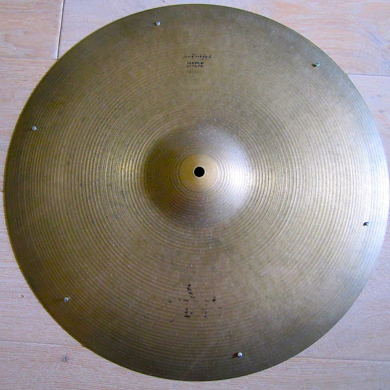 Ride cymbal on sale with rivets