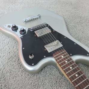 Fender Mexico BlackTop Jaguar 色はsilver 2011 Fender Jaguar Blacktop Special Edition Mexico Silver