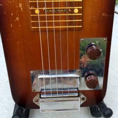 Rare Vintage USA Made Regal 1940's Lap Steel Guitar W/DeArmond Hershey Bar PU image 2