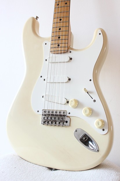 Fender Japan '54 Reissue Stratocaster ST54-95LS Vintage White 2002