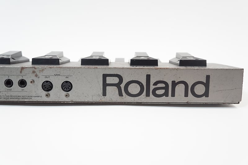 Roland FC-200 MIDI Foot Controller Battery Powered Multifunction BOSS