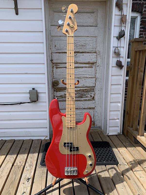 Fender Precision Bass - Roger Waters Signature Neck 2010, Standard P Bass Body 1990 Bronco Red image 1