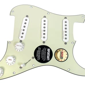 920D Custom Shop 162-35-10-EC Fender Clapton Vintage Noiseless Loaded Prewired Strat Pickguard