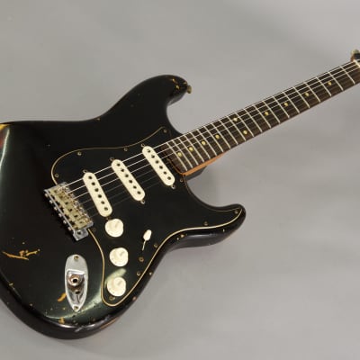 Fender stratocaster Limited Dual Mag II  2020 Relic Aged Black Over 3Color Sunburst image 4