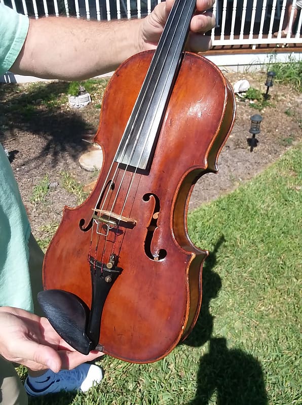 Fine Rare 18th Century Viola made by the Mittenwald family of Kloz.. Dates  between 1770 & 1780