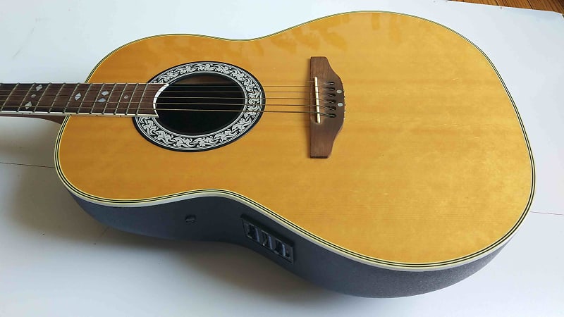 Ovation CC167 Celebrity