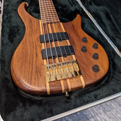 Peavey cyberbass on sale