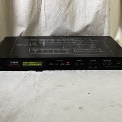 YAMAHA TX81Z FM TONE GENERATOR SYNTHESIZER New internal battery!! image 2