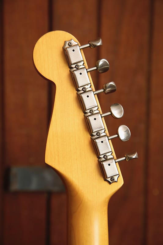 Fernandes RST-50 'The Revival' Series Fiesta Red Solidbody Fernandes RST-50 'The Revival' Series Fiesta Red Solidbody