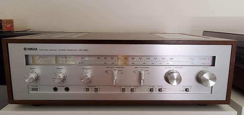 Vintage Stereo Receiver Yamaha CR-620  			