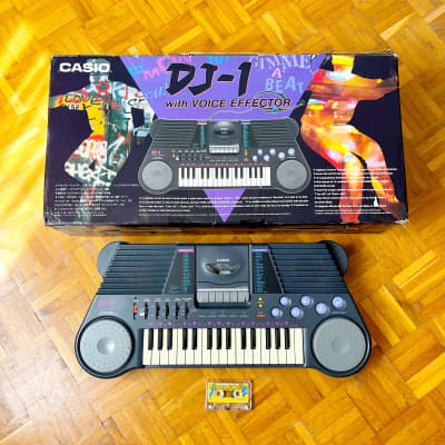 鍵盤楽器 BUZZZY! 16Voice 4Part midi POLYSYNTH Fred's Lab : Buzzzy! module