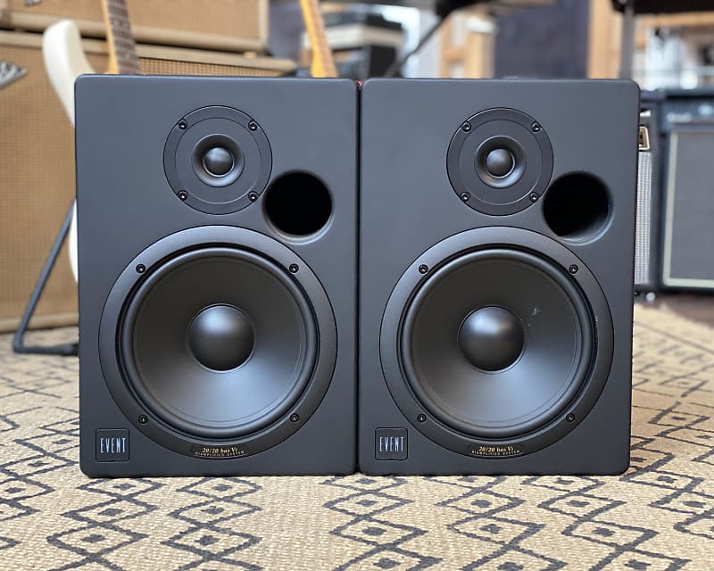 Event 20/20 bas V3 Pair Reverb Australia