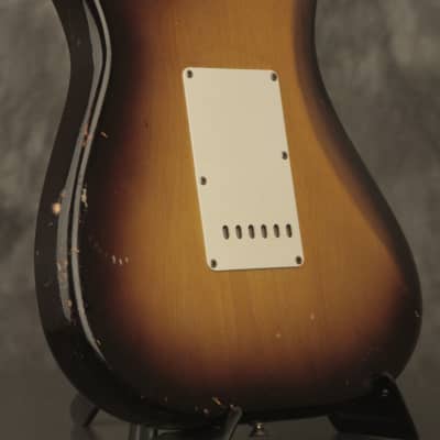 original 1957 Fender Stratocaster Sunburst w/orig. tweed case image 11