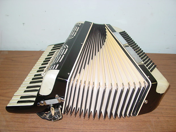 Renelli accordion online