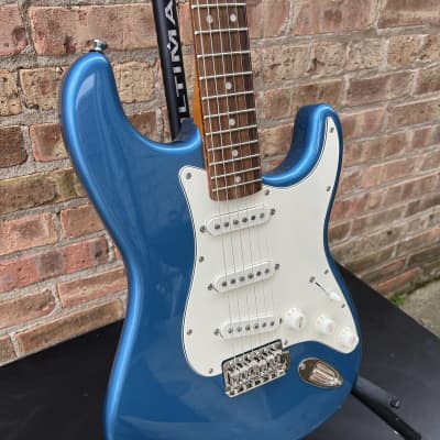 Squier by Fender Classic Vibe '60s Stratocaster Lake Placid Blue Excellent image 7